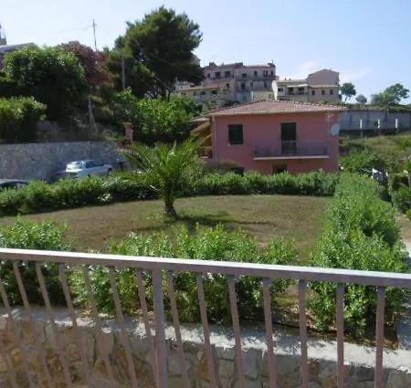 Casa Consuelo App. 2 * קאפוליברי